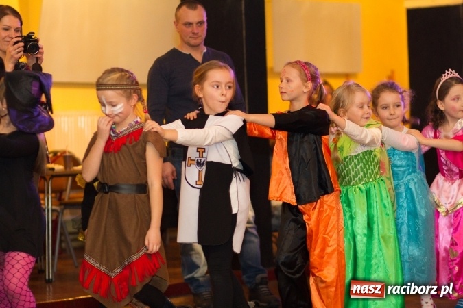 Zdjęcie w galerii na portalu naszraciborz.pl: Wielki bal przebierańc&oacute;w w Krzanowicach wiadomości z regionu