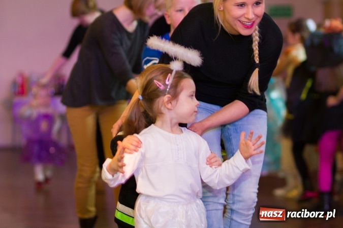 Zdjęcie w galerii na portalu naszraciborz.pl: Wielki bal przebierańc&oacute;w w Krzanowicach wiadomości z regionu