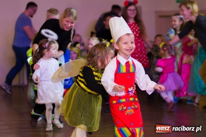 Zdjęcie w galerii na portalu naszraciborz.pl: Wielki bal przebierańc&oacute;w w Krzanowicach wiadomości z regionu