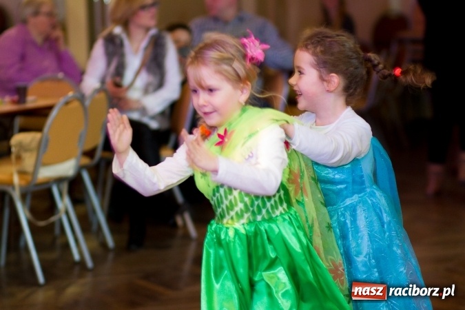 Zdjęcie w galerii na portalu naszraciborz.pl: Wielki bal przebierańc&oacute;w w Krzanowicach wiadomości z regionu