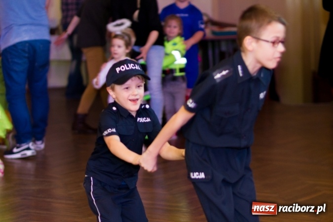 Zdjęcie w galerii na portalu naszraciborz.pl: Wielki bal przebierańc&oacute;w w Krzanowicach wiadomości z regionu
