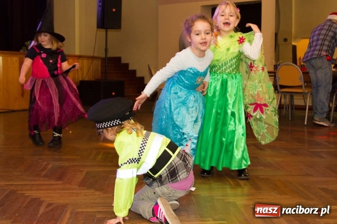 Zdjęcie w galerii na portalu naszraciborz.pl: Wielki bal przebierańc&oacute;w w Krzanowicach wiadomości z regionu