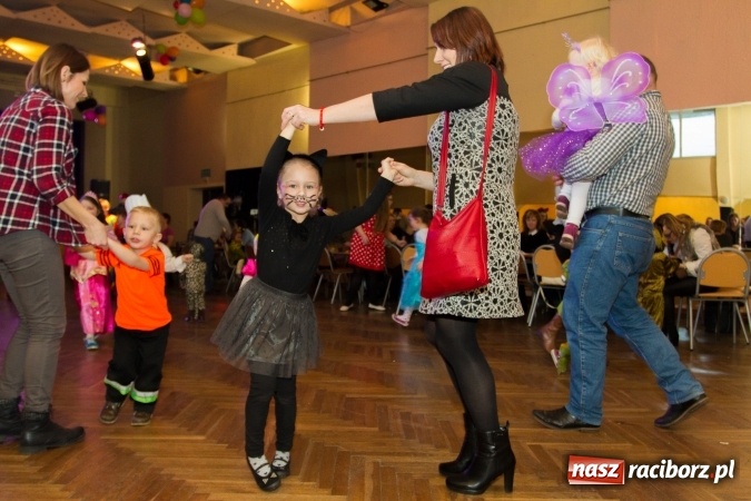 Zdjęcie w galerii na portalu naszraciborz.pl: Wielki bal przebierańc&oacute;w w Krzanowicach wiadomości z regionu