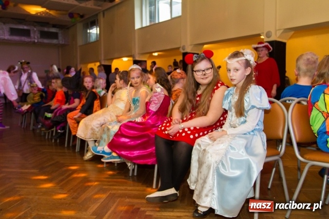 Zdjęcie w galerii na portalu naszraciborz.pl: Wielki bal przebierańc&oacute;w w Krzanowicach wiadomości z regionu