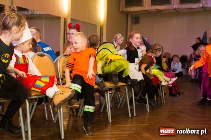 Zdjęcie w galerii na portalu naszraciborz.pl: Wielki bal przebierańc&oacute;w w Krzanowicach wiadomości z regionu