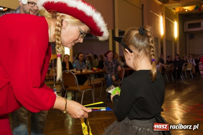 Zdjęcie w galerii na portalu naszraciborz.pl: Wielki bal przebierańc&oacute;w w Krzanowicach wiadomości z regionu