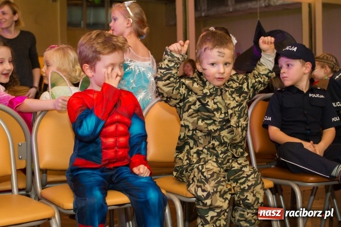 Zdjęcie w galerii na portalu naszraciborz.pl: Wielki bal przebierańc&oacute;w w Krzanowicach wiadomości z regionu