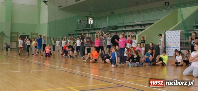 Zdjęcie w galerii na portalu naszraciborz.pl: Festyn na zakończenie pierwszego tygodnia ferii z SM Nowoczesna wiadomości z regionu