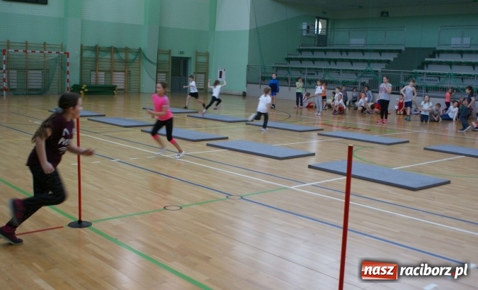 Zdjęcie w galerii na portalu naszraciborz.pl: Festyn na zakończenie pierwszego tygodnia ferii z SM Nowoczesna wiadomości z regionu