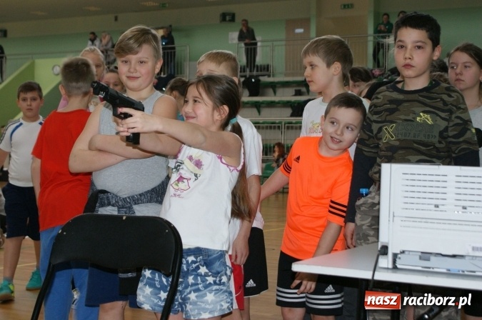 Zdjęcie w galerii na portalu naszraciborz.pl: Festyn na zakończenie pierwszego tygodnia ferii z SM Nowoczesna wiadomości z regionu