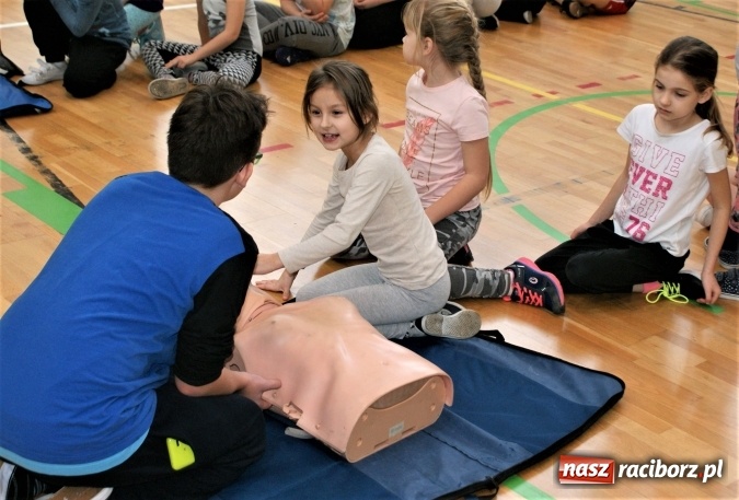 Zdjęcie w galerii na portalu naszraciborz.pl: Festyn na zakończenie pierwszego tygodnia ferii z SM Nowoczesna wiadomości z regionu