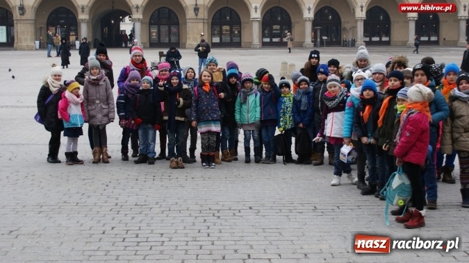 Zdjęcie w galerii na portalu naszraciborz.pl: Krasnoludki są na świecie! Uczestnicy Ferii z biblioteką na wycieczce w Krakowie wiadomości z regionu