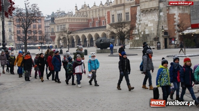 Zdjęcie w galerii na portalu naszraciborz.pl: Krasnoludki są na świecie! Uczestnicy Ferii z biblioteką na wycieczce w Krakowie wiadomości z regionu