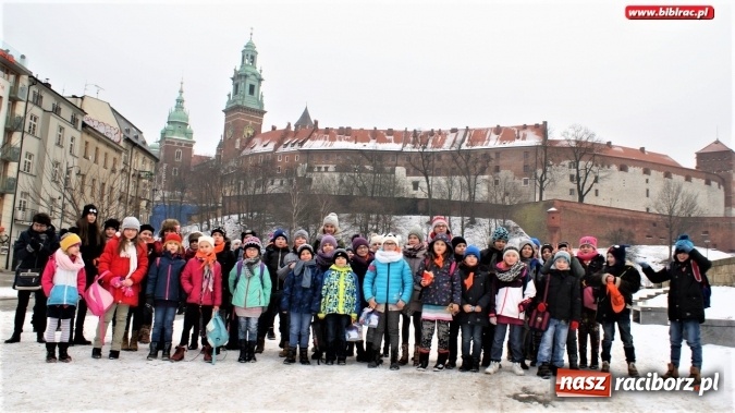 Zdjęcie w galerii na portalu naszraciborz.pl: Krasnoludki są na świecie! Uczestnicy Ferii z biblioteką na wycieczce w Krakowie wiadomości z regionu