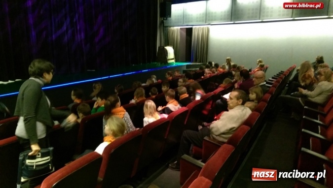 Zdjęcie w galerii na portalu naszraciborz.pl: Krasnoludki są na świecie! Uczestnicy Ferii z biblioteką na wycieczce w Krakowie wiadomości z regionu