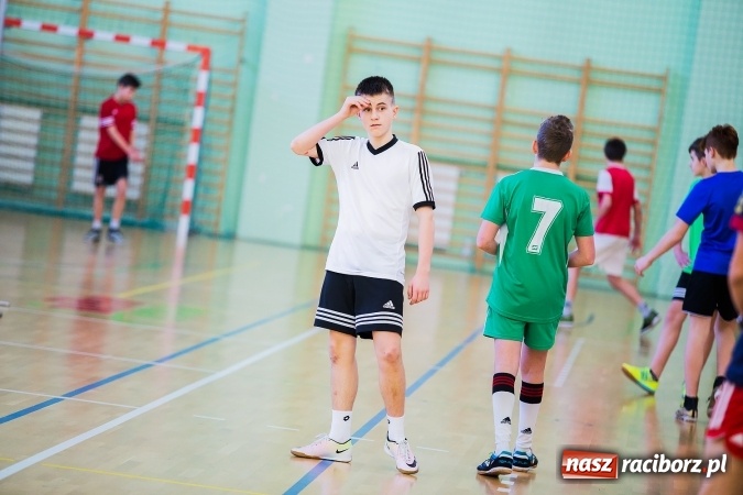 Zdjęcie w galerii na portalu naszraciborz.pl: Turniej siatkonogi w Arenie Rafako wiadomości z regionu