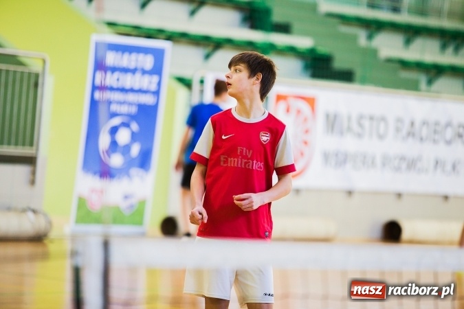 Zdjęcie w galerii na portalu naszraciborz.pl: Turniej siatkonogi w Arenie Rafako wiadomości z regionu