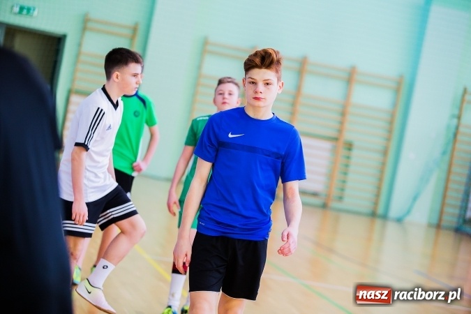 Zdjęcie w galerii na portalu naszraciborz.pl: Turniej siatkonogi w Arenie Rafako wiadomości z regionu