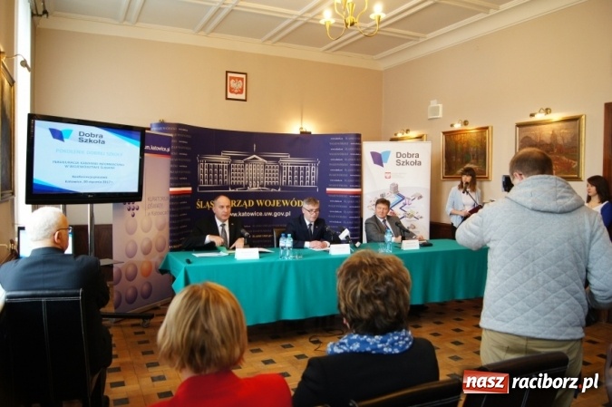 Zdjęcie w galerii na portalu naszraciborz.pl: Ruszyła kampania informacyjna o wdrażaniu zmian w systemie oświaty wiadomości z regionu