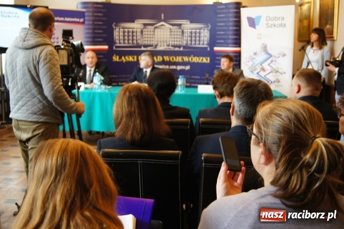 Zdjęcie w galerii na portalu naszraciborz.pl: Ruszyła kampania informacyjna o wdrażaniu zmian w systemie oświaty wiadomości z regionu