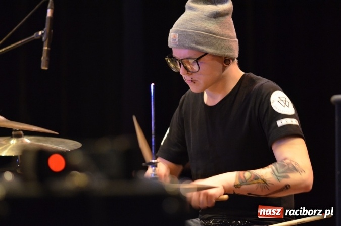 Zdjęcie w galerii na portalu naszraciborz.pl: Koncert Punk Rocka w Strzesze wiadomości z regionu