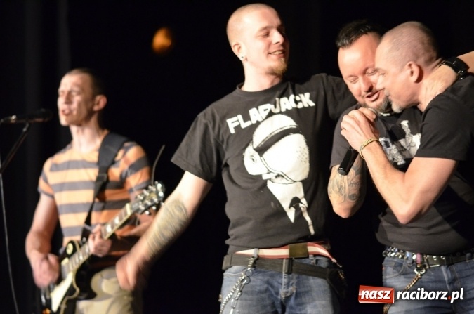 Zdjęcie w galerii na portalu naszraciborz.pl: Koncert Punk Rocka w Strzesze wiadomości z regionu