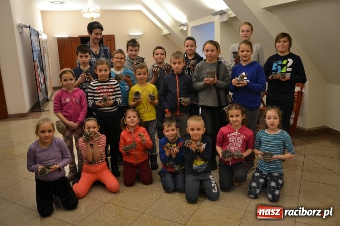 Zdjęcie w galerii na portalu naszraciborz.pl: Zabawy z gliną, czyli zajęcia ceramiczne na zamku wiadomości z regionu
