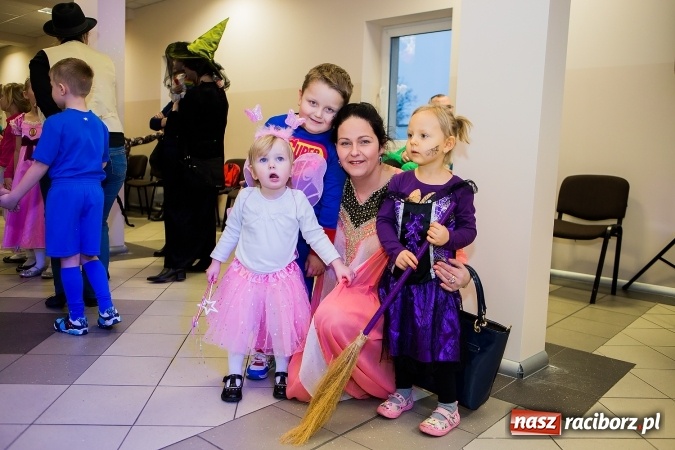 Zdjęcie w galerii na portalu naszraciborz.pl: Wielki bal karnawałowy w Pietrowicach Wielkich wiadomości z regionu