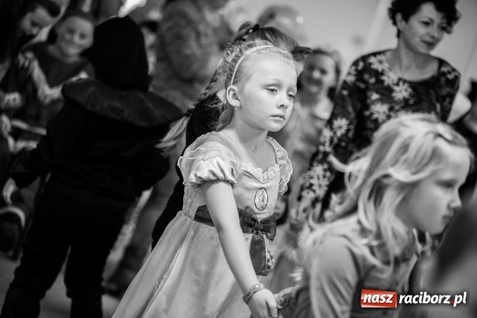 Zdjęcie w galerii na portalu naszraciborz.pl: Wielki bal karnawałowy w Pietrowicach Wielkich wiadomości z regionu
