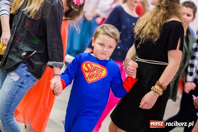 Zdjęcie w galerii na portalu naszraciborz.pl: Wielki bal karnawałowy w Pietrowicach Wielkich wiadomości z regionu