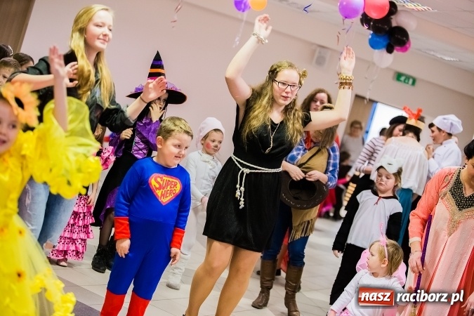 Zdjęcie w galerii na portalu naszraciborz.pl: Wielki bal karnawałowy w Pietrowicach Wielkich wiadomości z regionu