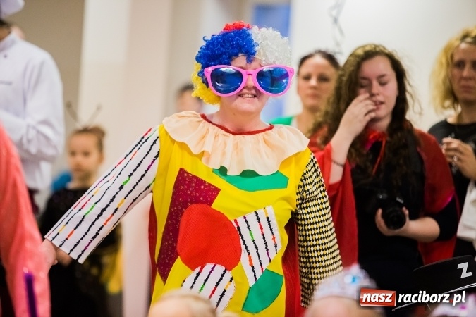 Zdjęcie w galerii na portalu naszraciborz.pl: Wielki bal karnawałowy w Pietrowicach Wielkich wiadomości z regionu