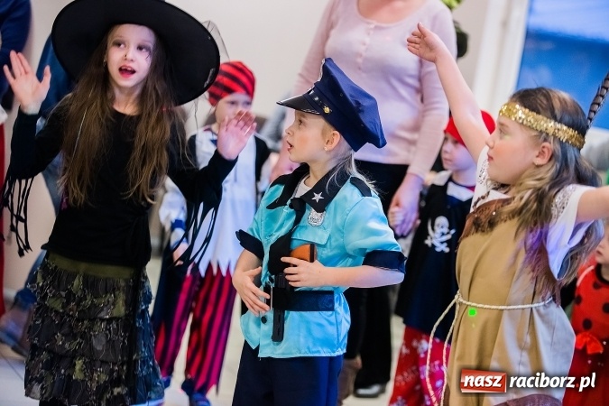 Zdjęcie w galerii na portalu naszraciborz.pl: Wielki bal karnawałowy w Pietrowicach Wielkich wiadomości z regionu