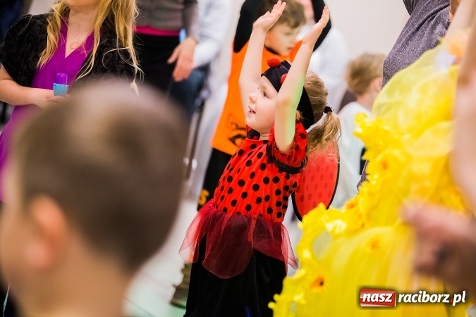 Zdjęcie w galerii na portalu naszraciborz.pl: Wielki bal karnawałowy w Pietrowicach Wielkich wiadomości z regionu