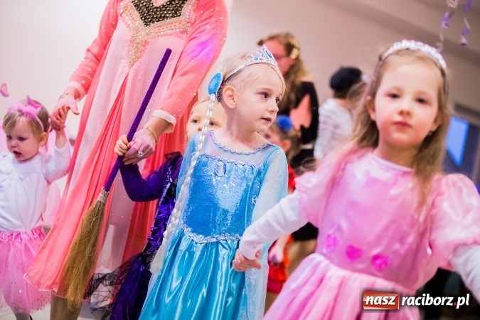 Zdjęcie w galerii na portalu naszraciborz.pl: Wielki bal karnawałowy w Pietrowicach Wielkich wiadomości z regionu