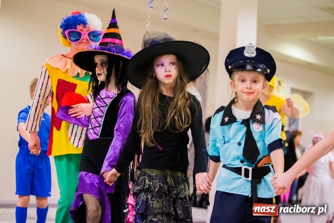 Zdjęcie w galerii na portalu naszraciborz.pl: Wielki bal karnawałowy w Pietrowicach Wielkich wiadomości z regionu