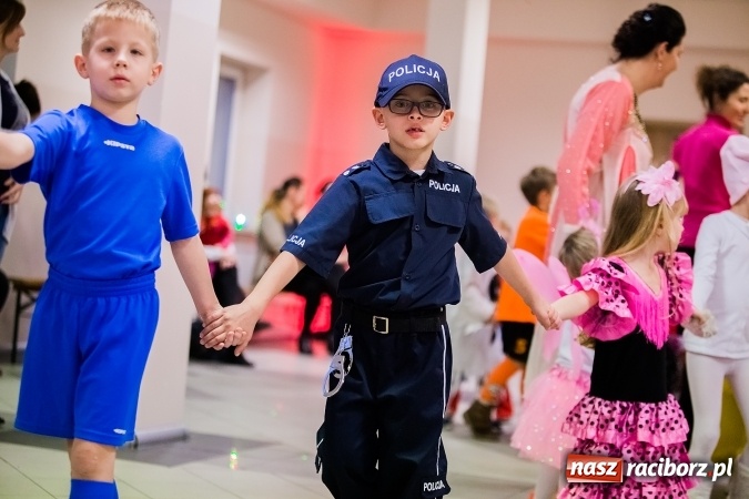 Zdjęcie w galerii na portalu naszraciborz.pl: Wielki bal karnawałowy w Pietrowicach Wielkich wiadomości z regionu