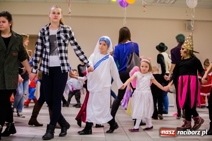 Zdjęcie w galerii na portalu naszraciborz.pl: Wielki bal karnawałowy w Pietrowicach Wielkich wiadomości z regionu