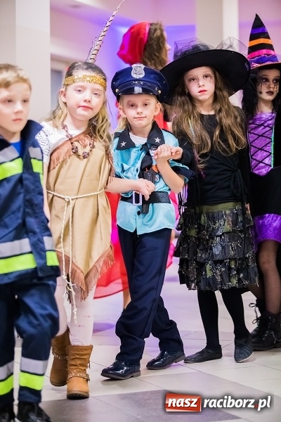 Zdjęcie w galerii na portalu naszraciborz.pl: Wielki bal karnawałowy w Pietrowicach Wielkich wiadomości z regionu