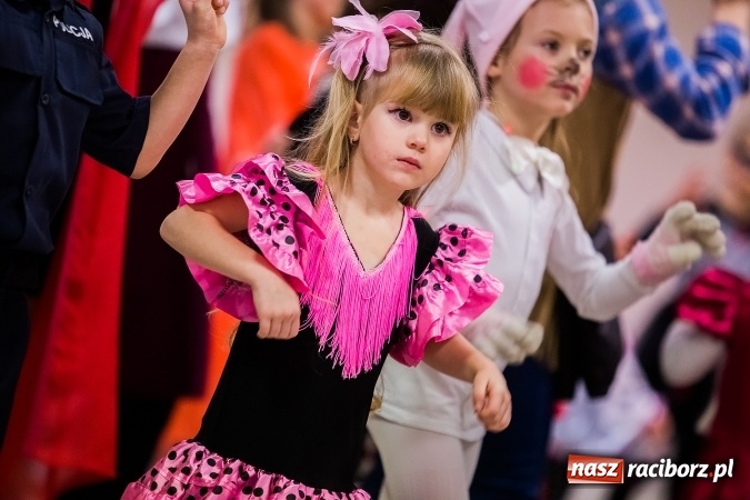 Zdjęcie w galerii na portalu naszraciborz.pl: Wielki bal karnawałowy w Pietrowicach Wielkich wiadomości z regionu