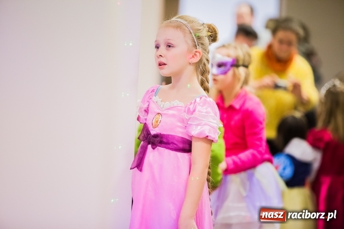 Zdjęcie w galerii na portalu naszraciborz.pl: Wielki bal karnawałowy w Pietrowicach Wielkich wiadomości z regionu