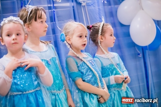 Zdjęcie w galerii na portalu naszraciborz.pl: Wielki bal karnawałowy w Pietrowicach Wielkich wiadomości z regionu