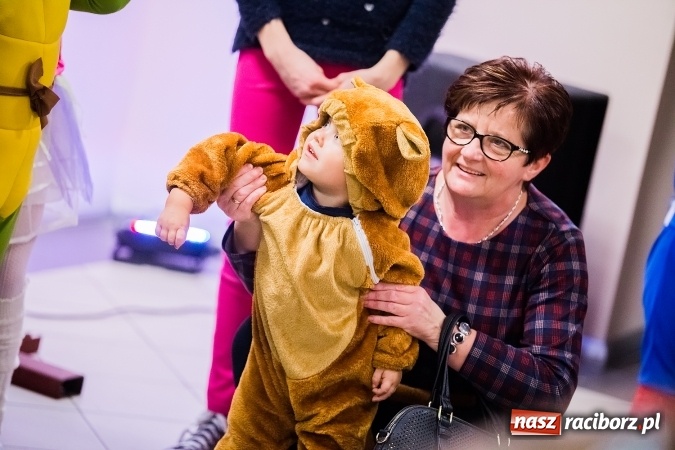 Zdjęcie w galerii na portalu naszraciborz.pl: Wielki bal karnawałowy w Pietrowicach Wielkich wiadomości z regionu