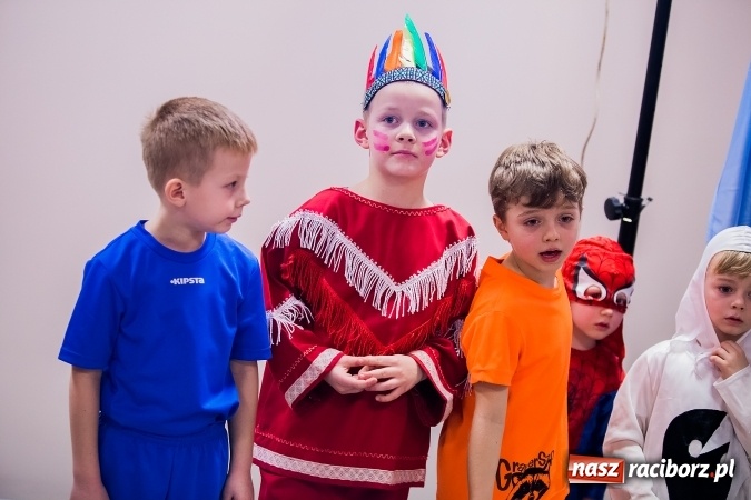 Zdjęcie w galerii na portalu naszraciborz.pl: Wielki bal karnawałowy w Pietrowicach Wielkich wiadomości z regionu