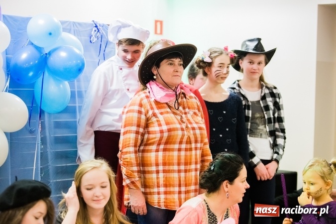 Zdjęcie w galerii na portalu naszraciborz.pl: Wielki bal karnawałowy w Pietrowicach Wielkich wiadomości z regionu