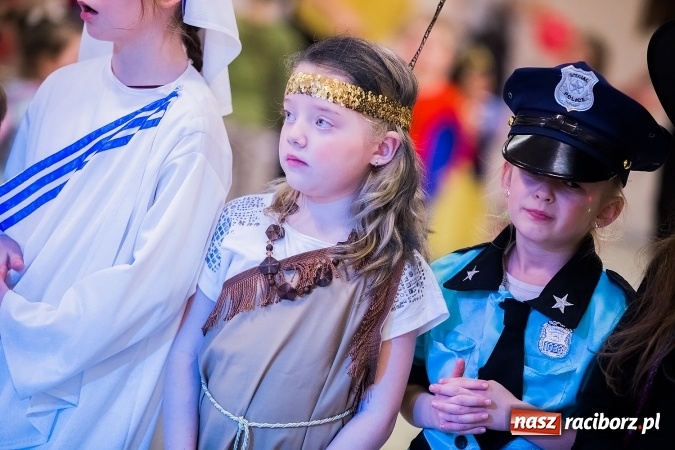 Zdjęcie w galerii na portalu naszraciborz.pl: Wielki bal karnawałowy w Pietrowicach Wielkich wiadomości z regionu