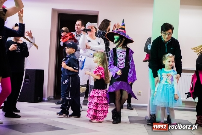 Zdjęcie w galerii na portalu naszraciborz.pl: Wielki bal karnawałowy w Pietrowicach Wielkich wiadomości z regionu