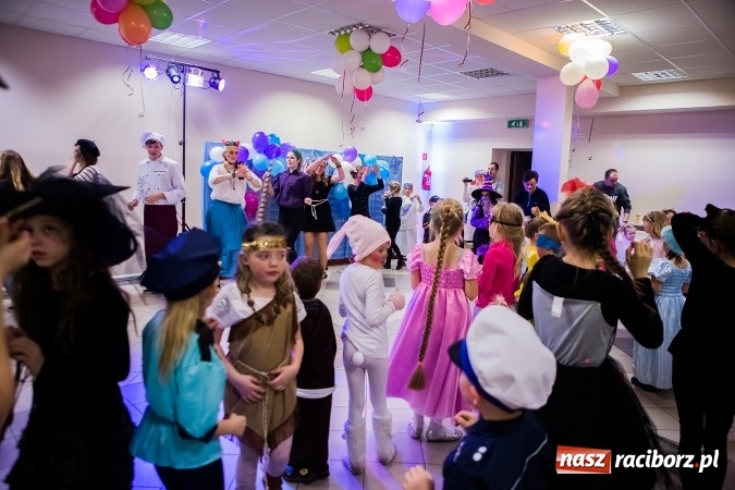 Zdjęcie w galerii na portalu naszraciborz.pl: Wielki bal karnawałowy w Pietrowicach Wielkich wiadomości z regionu