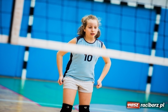 Zdjęcie w galerii na portalu naszraciborz.pl: Turniej dwójek siatkarskich w raciborskim Międzyszkolnym Ośrodku Sportowym wiadomości z regionu
