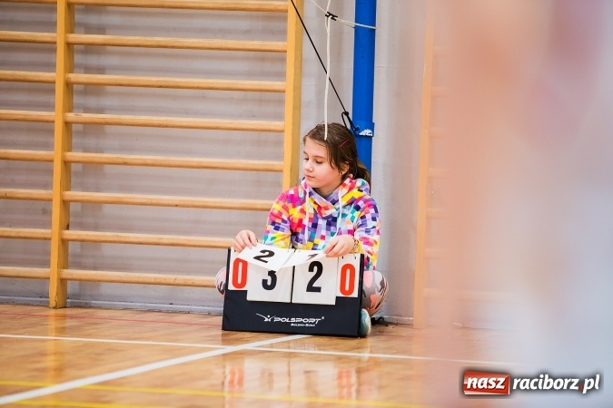 Zdjęcie w galerii na portalu naszraciborz.pl: Turniej dwójek siatkarskich w raciborskim Międzyszkolnym Ośrodku Sportowym wiadomości z regionu